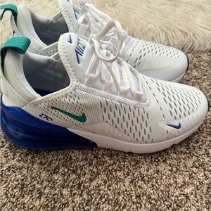 Nike Air Max 270 Women’s 8